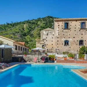 Il Borgo Country Séjour à la campagne Castiglione De Sicilia